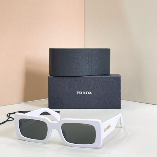Occhiali da sole PRADA MODELLO SPR A07S (ZKIUM3)