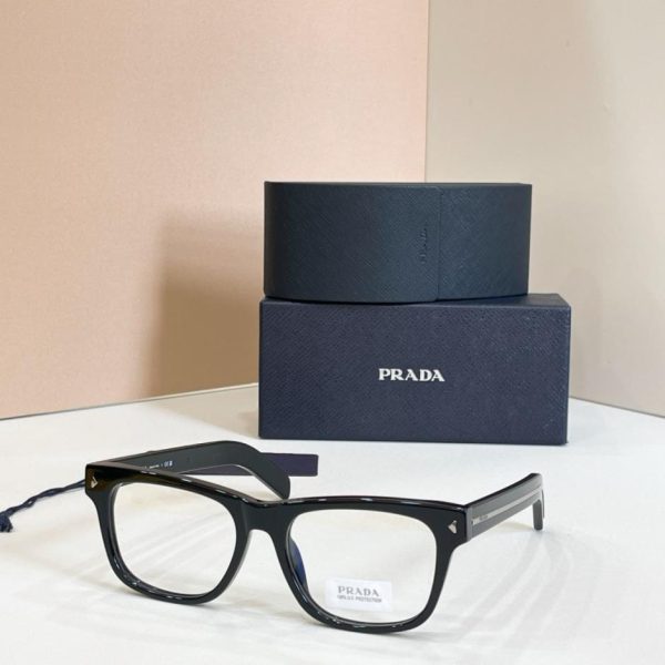Occhiali da sole PRADA modello SPR A17SF (6GEK5N)