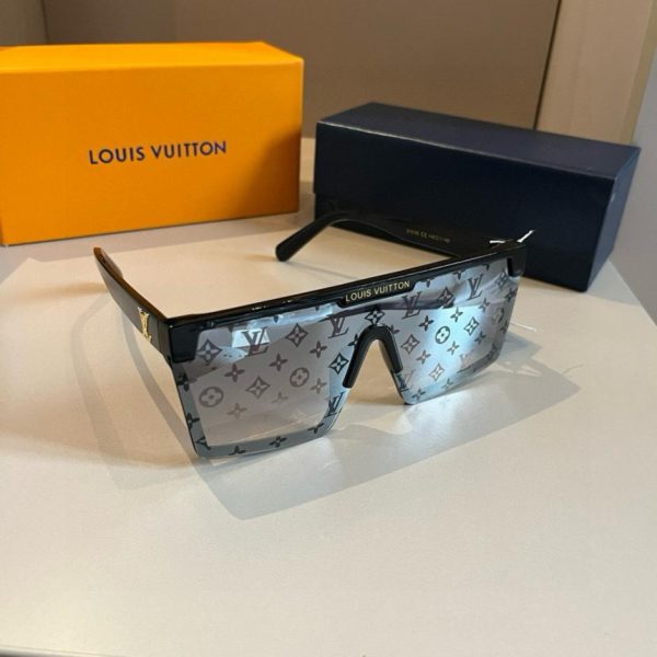 repliche,replica,perfette,siti di,affidabili,migliori siti,dove comprare,1:1,scarpe da ginnastica Nuovi occhiali da sole Louis Vuitton, modelli da uomo e da donna (YB8ZF2)