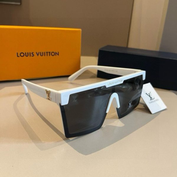 repliche,replica,perfette,siti di,affidabili,migliori siti,dove comprare,1:1,scarpe da ginnastica Nuovi occhiali da sole Louis Vuitton, modelli da uomo e da donna (4USJIH)