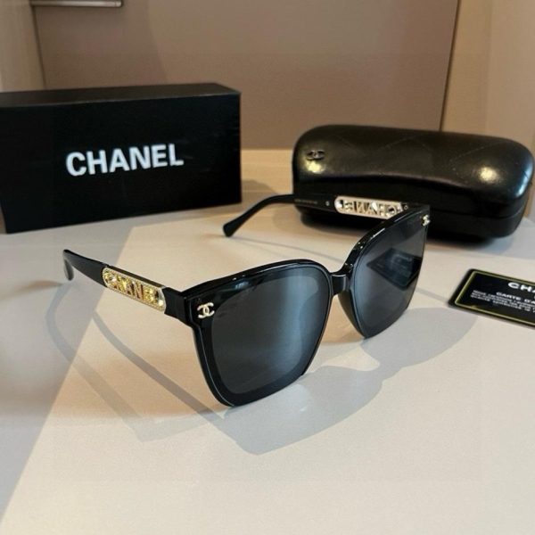 repliche,replica,perfette,siti di,affidabili,migliori siti,dove comprare,1:1,scarpe da ginnastica Eleganti occhiali da sole Chanel, lo stesso modello indossato dalle blogger (CQWSJ1)