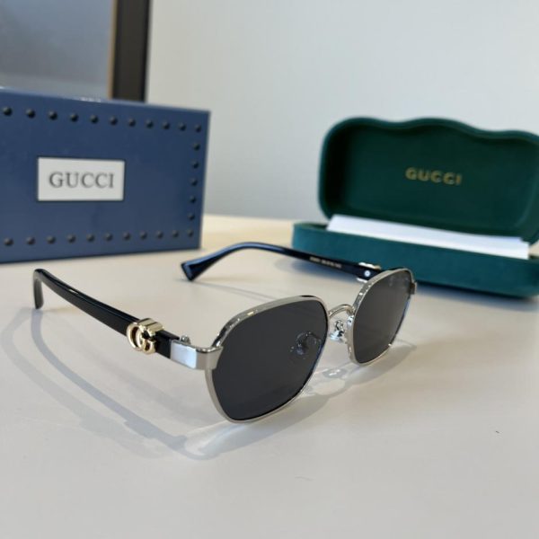 repliche,replica,perfette,siti di,affidabili,migliori siti,dove comprare,1:1,scarpe da ginnastica Occhiali da sole polarizzati Gucci, occhiali da sole da guida da uomo di alta gamma, alla moda, eleganti e versatili (B5UWMM)
