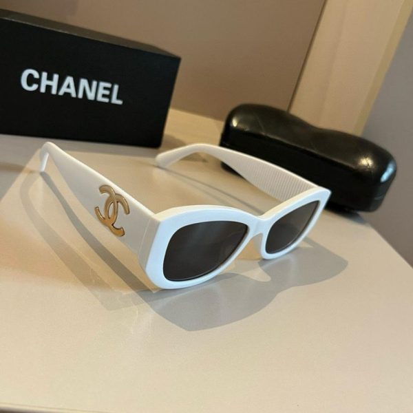 Occhiali da sole Chanel: i preferiti di molte celebrità (MMRH7O)