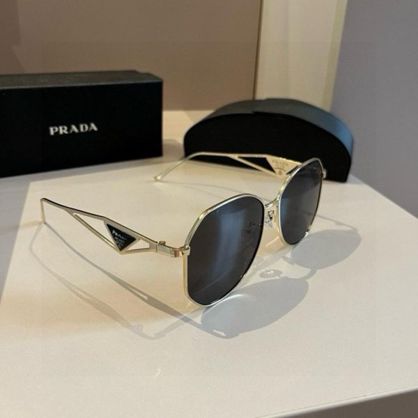 Occhiali da sole da donna di alta gamma PRADA, con protezione solare e design del viso (BCQZL1)