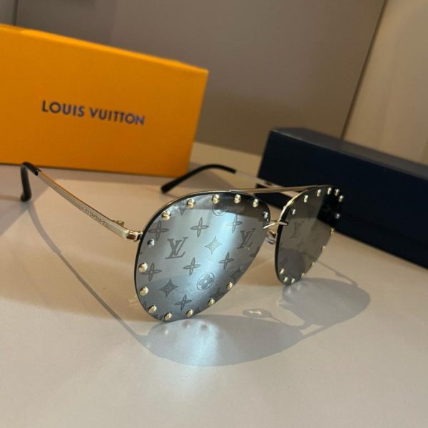 I nuovissimi occhiali da sole Louis Vuitton, modello unisex. 17388 (WZQLLL)