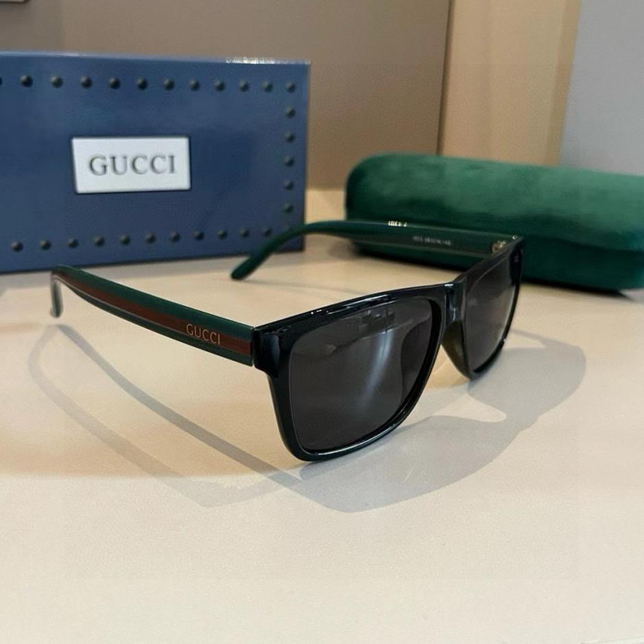 repliche,replica,perfette,siti di,affidabili,migliori siti,dove comprare,1:1,scarpe da ginnastica I nuovi occhiali da sole Gucci (EUUY4S)