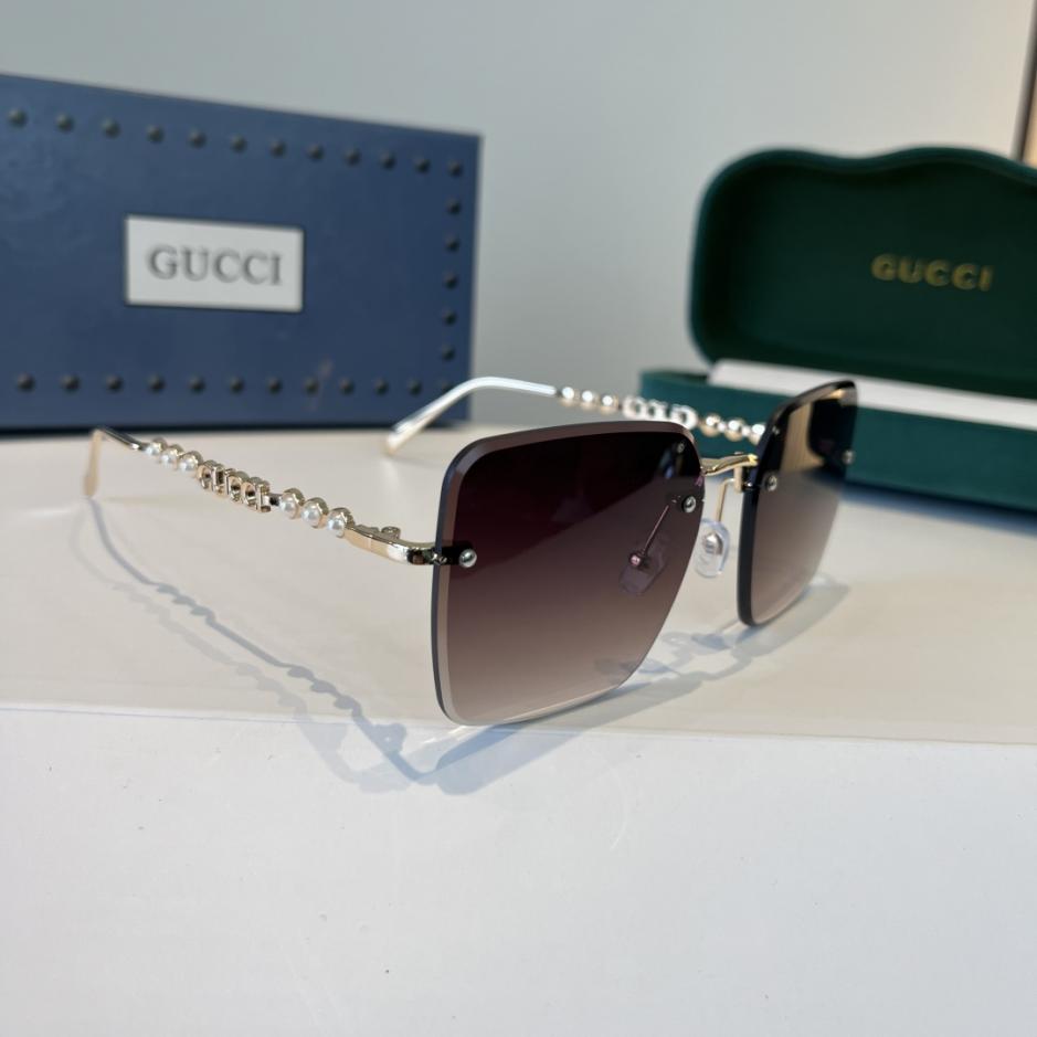repliche,replica,perfette,siti di,affidabili,migliori siti,dove comprare,1:1,scarpe da ginnastica Nuovi occhiali da sole da donna Gucci, montatura oversize, stile retrò (1AVLE6)