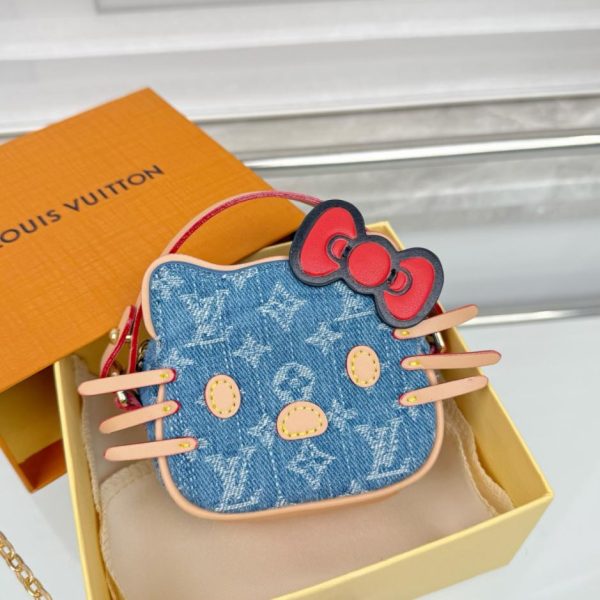 repliche,replica,perfette,siti di,affidabili,migliori siti,dove comprare,1:1,scarpe da ginnastica Borsa a tracolla mini Hello Kitty di Louis Vuitton (Y15YAJ)