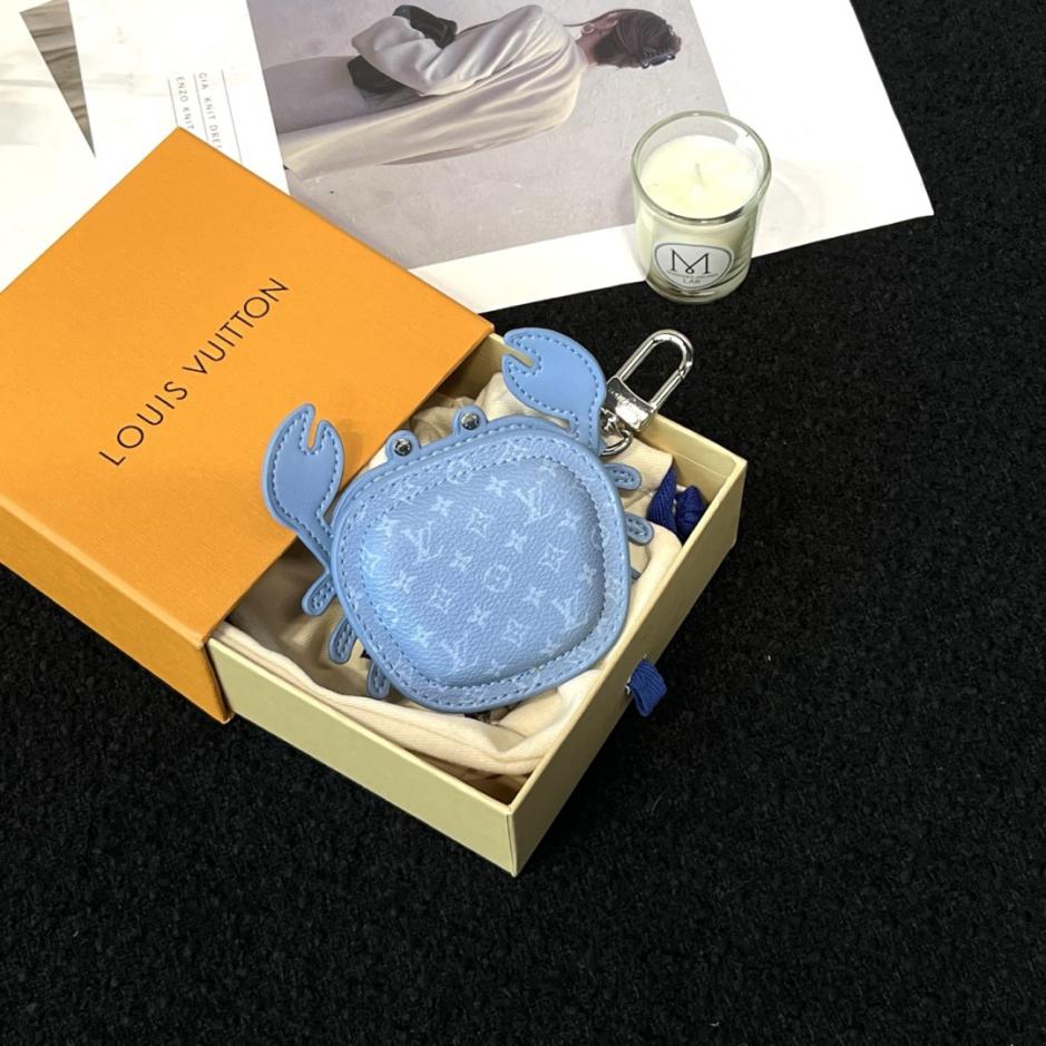 repliche,replica,perfette,siti di,affidabili,migliori siti,dove comprare,1:1,scarpe da ginnastica Nuovo charm a forma di granchio LV/Custodia per auricolari a forma di granchio Louis Vuitton (S2C10V) repliche,replica,perfette,siti di,affidabili,migliori siti,dove comprare,1:1,scarpe da ginnastica Nuovo charm a forma di granchio LV/Custodia per auricolari a forma di granchio Louis Vuitton (S2C10V)