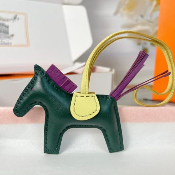 repliche,replica,perfette,siti di,affidabili,migliori siti,dove comprare,1:1,scarpe da ginnastica Portachiavi/ciondolo per borsa HERMES Classic Mini Pony Rodeo Pegase, cucito a mano in pelle di agnello (2QVS1W)