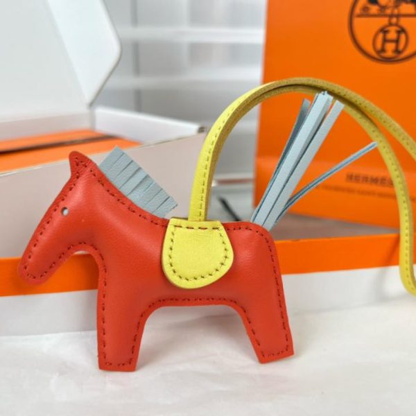 repliche,replica,perfette,siti di,affidabili,migliori siti,dove comprare,1:1,scarpe da ginnastica Portachiavi/ciondolo per borsa HERMES Classic Mini Pony Rodeo Pegase, cucito a mano in pelle di agnello (B05OWQ)