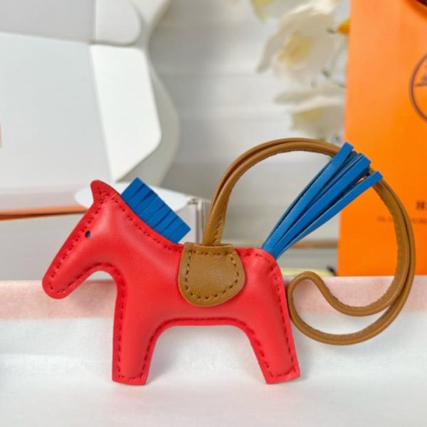 repliche,replica,perfette,siti di,affidabili,migliori siti,dove comprare,1:1,scarpe da ginnastica Portachiavi/ciondolo per borsa HERMES mini pony Rodeo pegase classico, cucito a mano in pelle di agnello (BKMRTU).