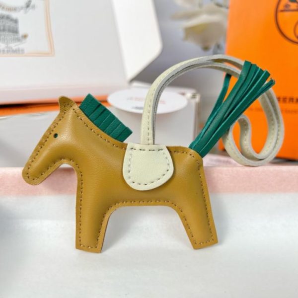 repliche,replica,perfette,siti di,affidabili,migliori siti,dove comprare,1:1,scarpe da ginnastica Portachiavi/ciondolo per borsa HERMES mini pony Rodeo pegase classico, cucito a mano in pelle di agnello (CLAYY3).