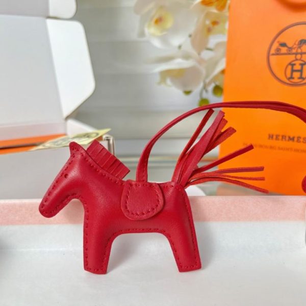 repliche,replica,perfette,siti di,affidabili,migliori siti,dove comprare,1:1,scarpe da ginnastica Portachiavi/ciondolo per borsa HERMES mini pony Rodeo pegase classico, cucito a mano in pelle di agnello (D4NUR2).