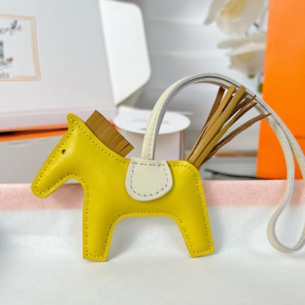 repliche,replica,perfette,siti di,affidabili,migliori siti,dove comprare,1:1,scarpe da ginnastica Portachiavi/ciondolo per borsa HERMES mini pony Rodeo pegase classico, cucito a mano in pelle di agnello (FI0C0X).