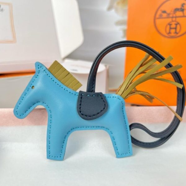 repliche,replica,perfette,siti di,affidabili,migliori siti,dove comprare,1:1,scarpe da ginnastica Portachiavi/ciondolo per borsa HERMES mini pony Rodeo pegase classico, cucito a mano in pelle di agnello (MDTT3O).