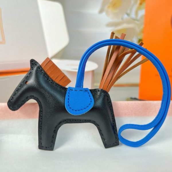 repliche,replica,perfette,siti di,affidabili,migliori siti,dove comprare,1:1,scarpe da ginnastica Portachiavi/ciondolo per borsa HERMES mini pony Rodeo pegase classico, cucito a mano in pelle di agnello (SJLUSF).