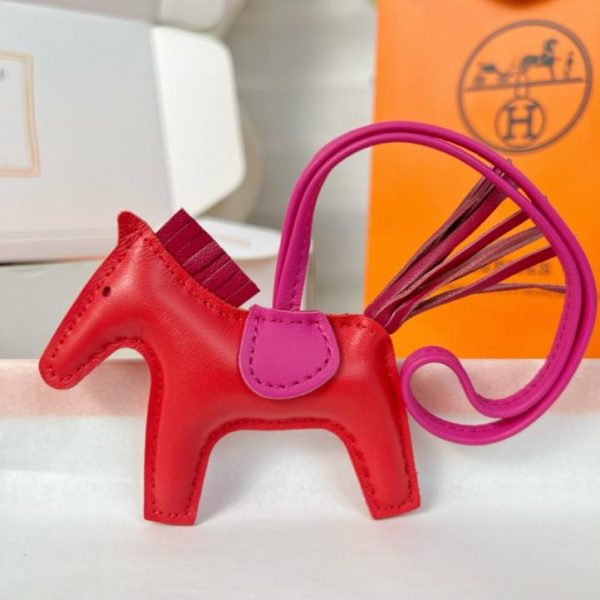 repliche,replica,perfette,siti di,affidabili,migliori siti,dove comprare,1:1,scarpe da ginnastica Portachiavi/ciondolo per borsa HERMES mini pony Rodeo pegase classico, cucito a mano in pelle di agnello (UQLVI9).