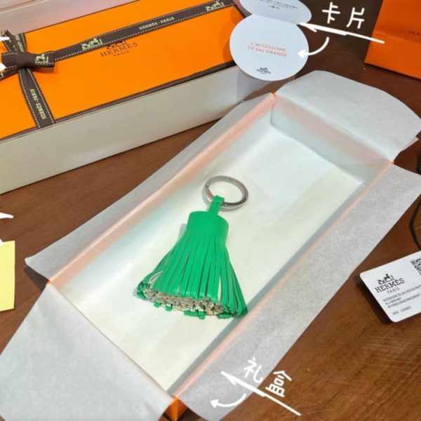 repliche,replica,perfette,siti di,affidabili,migliori siti,dove comprare,1:1,scarpe da ginnastica Nuovo arrivo: portachiavi Hermes Carmen uno dos kering con nappa singola a sfera, realizzato a mano in pelle di agnello importata (B3ZI1I)