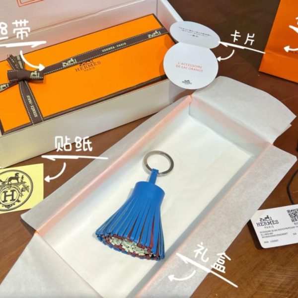repliche,replica,perfette,siti di,affidabili,migliori siti,dove comprare,1:1,scarpe da ginnastica Nuovo arrivo: portachiavi Hermès Carmen uno dos kering con nappa singola a sfera, realizzato a mano in pelle di agnello importata (X4Q5G3)