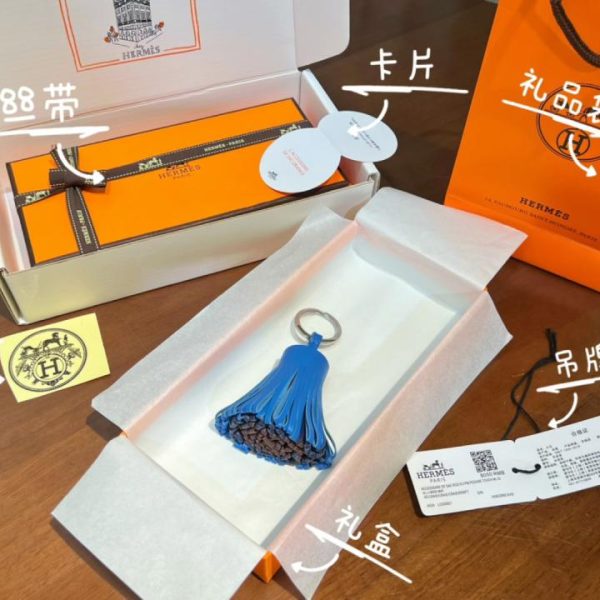 repliche,replica,perfette,siti di,affidabili,migliori siti,dove comprare,1:1,scarpe da ginnastica Nuovo arrivo: portachiavi Hermès Carmen uno dos kering con nappa singola a sfera, realizzato a mano in pelle di agnello importata (Z6GART)
