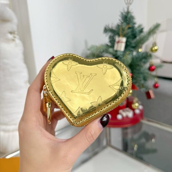 repliche,replica,perfette,siti di,affidabili,migliori siti,dove comprare,1:1,scarpe da ginnastica Nuovo portamonete a forma di cuore, Louis Vuitton LOUIS BEAR portamonete a forma di cuore (8INECB)