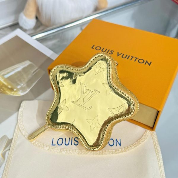 repliche,replica,perfette,siti di,affidabili,migliori siti,dove comprare,1:1,scarpe da ginnastica Nuovo portamonete/accessorio per borsa Louis Vuitton LOUIS BEAR Stella/Pentagramma (AAJN68)