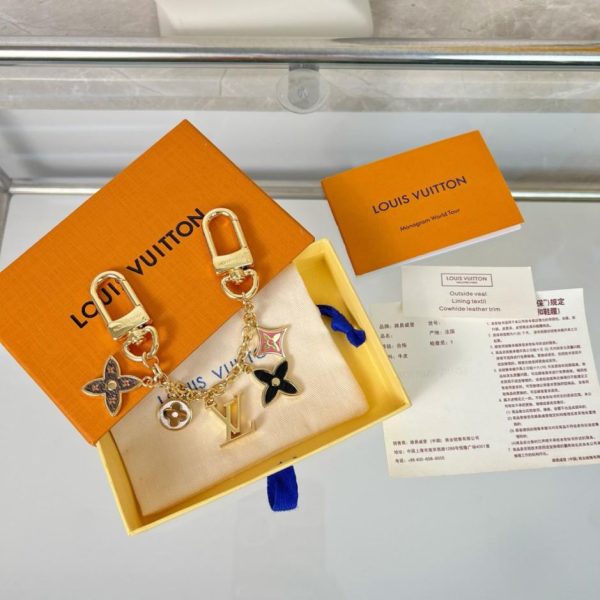 repliche,replica,perfette,siti di,affidabili,migliori siti,dove comprare,1:1,scarpe da ginnastica Portachiavi con ciondolo per borsa LV M01188 Spring Street Chain, accessorio per borsa (3RHTE6)