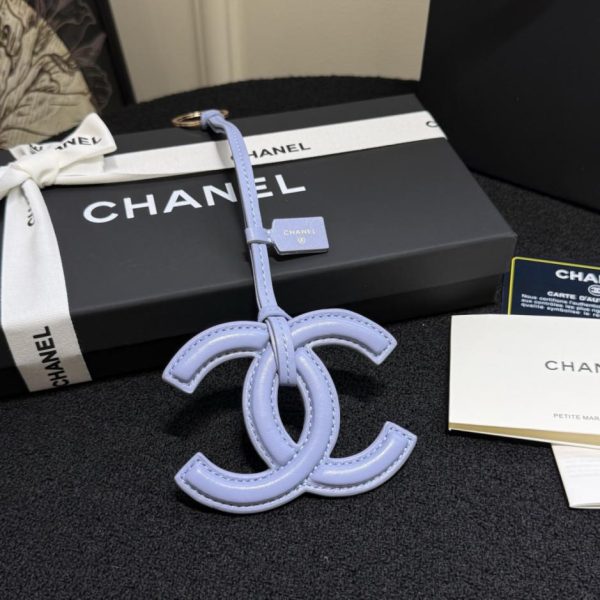 repliche,replica,perfette,siti di,affidabili,migliori siti,dove comprare,1:1,scarpe da ginnastica Nuovo charm Chanel Mini Bag Primavera Estate, realizzato in pelle di agnello, con il classico logo a doppia C. (S1EYYJ)