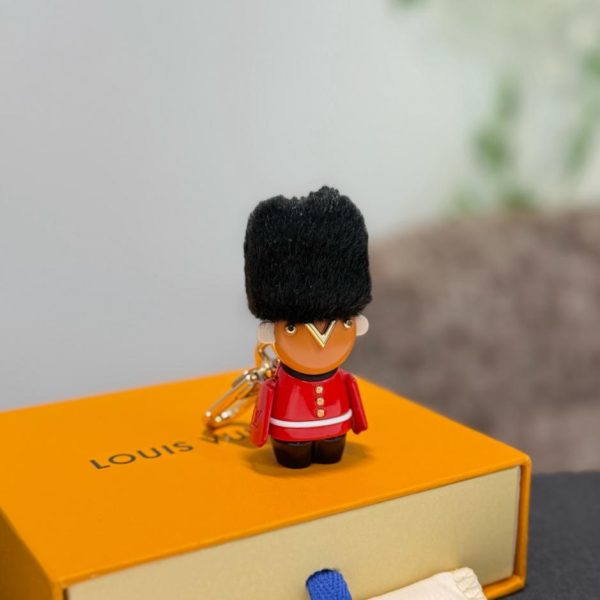 Nuovo portachiavi Louis Vuitton Vivian con statuetta del cavaliere girasole M1990 (2Z45HA)