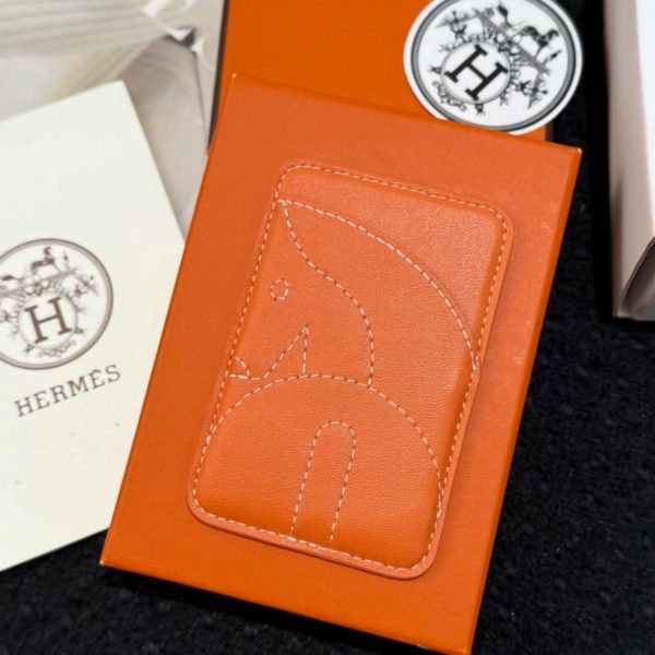 Nuovo porta carte magnetico MagSafe HERMES (1RB3Y8)