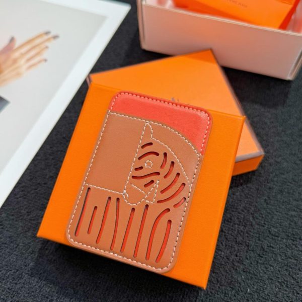 Nuovo porta carte magnetico HERMES MagSafe (NHZE8A)