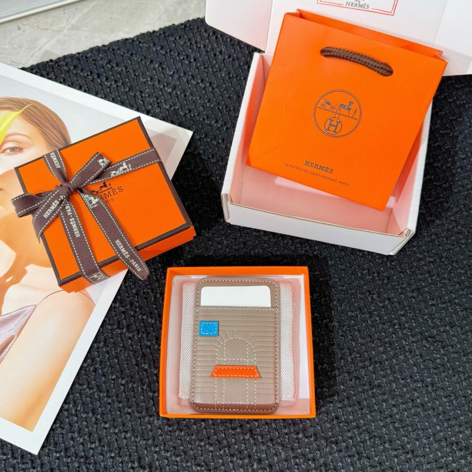 repliche,replica,perfette,siti di,affidabili,migliori siti,dove comprare,1:1,scarpe da ginnastica Nuovo porta carte magnetico MagSafe HERMES (QYK40W)