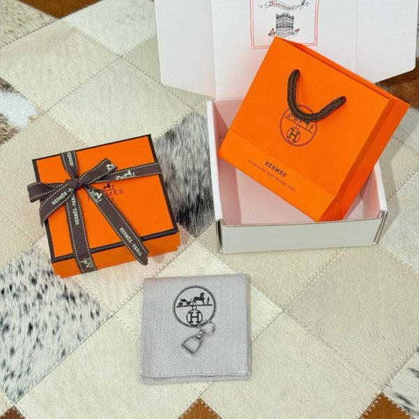 Nuova mini staffa in acciaio puro con fibbia a foulard in seta vintage (NAMO19)