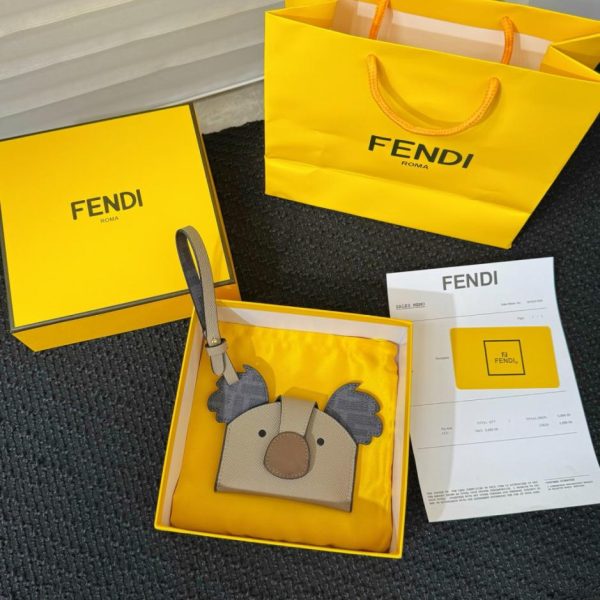 Nuovo portacarte Fendi della serie Animal (NEX69R)