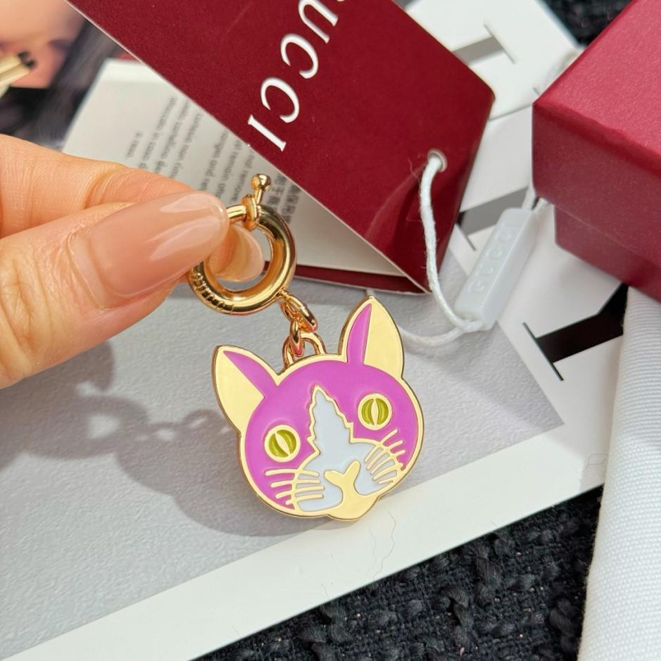 repliche,replica,perfette,siti di,affidabili,migliori siti,dove comprare,1:1,scarpe da ginnastica Nuovo portachiavi/ciondolo a forma di gatto Gucci (76B8LB)