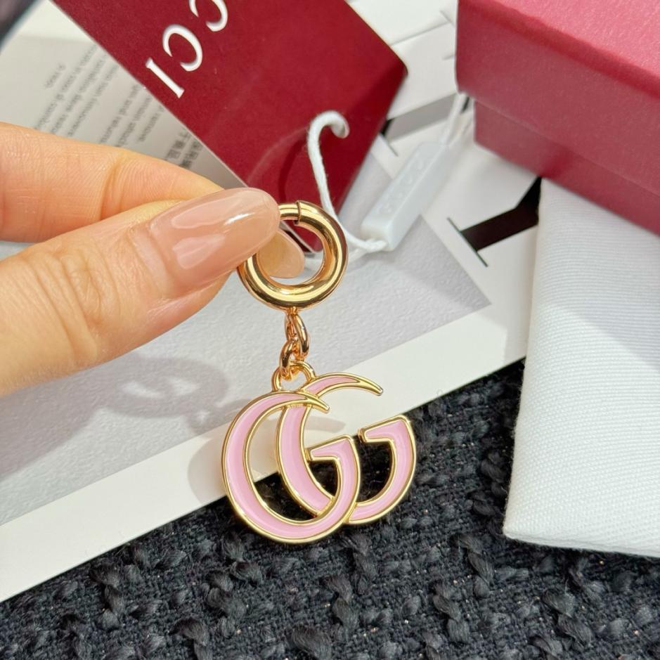 repliche,replica,perfette,siti di,affidabili,migliori siti,dove comprare,1:1,scarpe da ginnastica Nuovo portachiavi con ciondolo a doppia G di Gucci (AVOY2W)