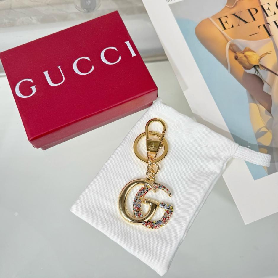 repliche,replica,perfette,siti di,affidabili,migliori siti,dove comprare,1:1,scarpe da ginnastica Portachiavi Gucci con doppia G tempestato di diamanti (6EOX7W)
