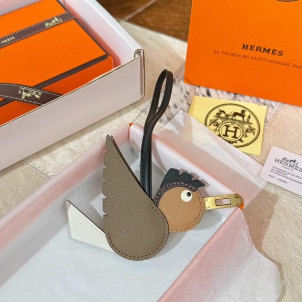 repliche,replica,perfette,siti di,affidabili,migliori siti,dove comprare,1:1,scarpe da ginnastica Nuovo charm Hermes a forma di uccello, ciondolo per borsa Hermes a forma di uccello, portachiavi (X28SSW)