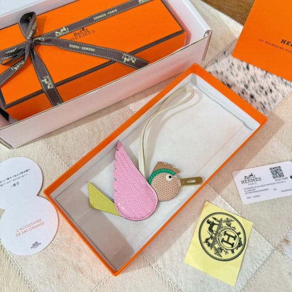repliche,replica,perfette,siti di,affidabili,migliori siti,dove comprare,1:1,scarpe da ginnastica Nuovo charm Hermes Bird, ciondolo per borsa a forma di coccodrillo e uccello (UZHLE8)