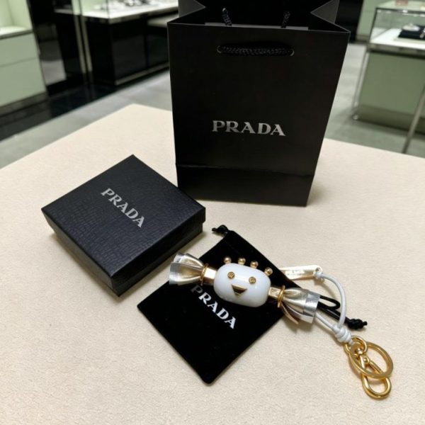 repliche,replica,perfette,siti di,affidabili,migliori siti,dove comprare,1:1,scarpe da ginnastica Ciondolo a forma di caramella Prada (Q4G2AL)