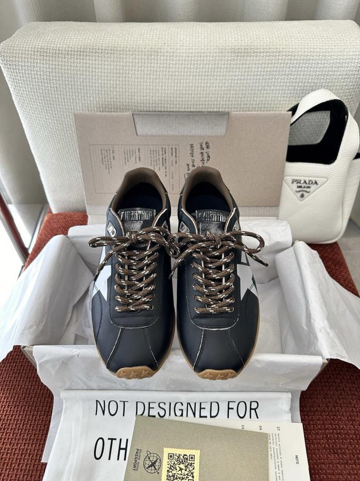 repliche,replica,perfette,siti di,affidabili,migliori siti,dove comprare,1:1,scarpe da ginnastica Scarpe da maratona Golden GO SE nuove, con suola sottile, nere (6NGNTB)