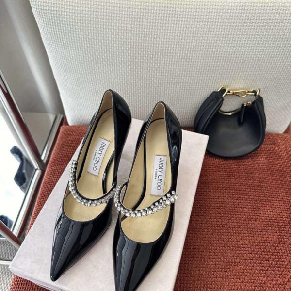 Décolleté Jimmy Choo in pelle verniciata con applicazioni di cristalli, nere, 8,5 cm (ELR7YT)