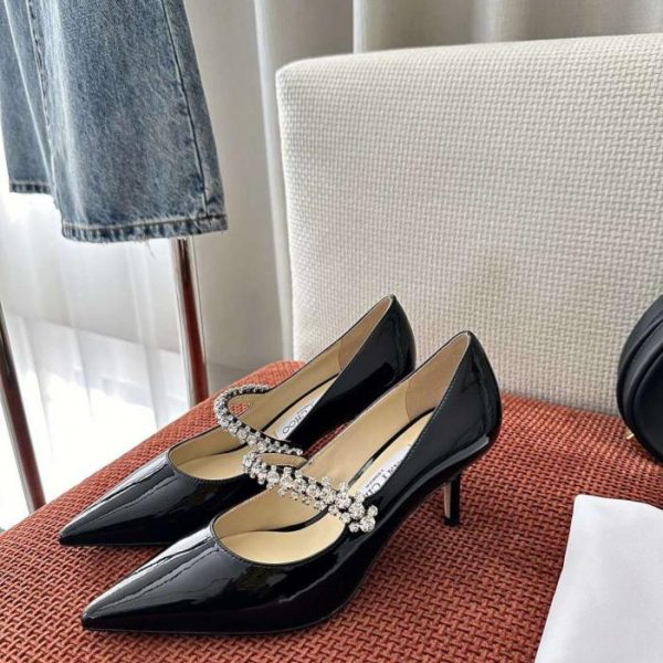 Décolleté Jimmy Choo in pelle verniciata con applicazioni di cristalli, nere, 6,5 cm (OMV4F8)