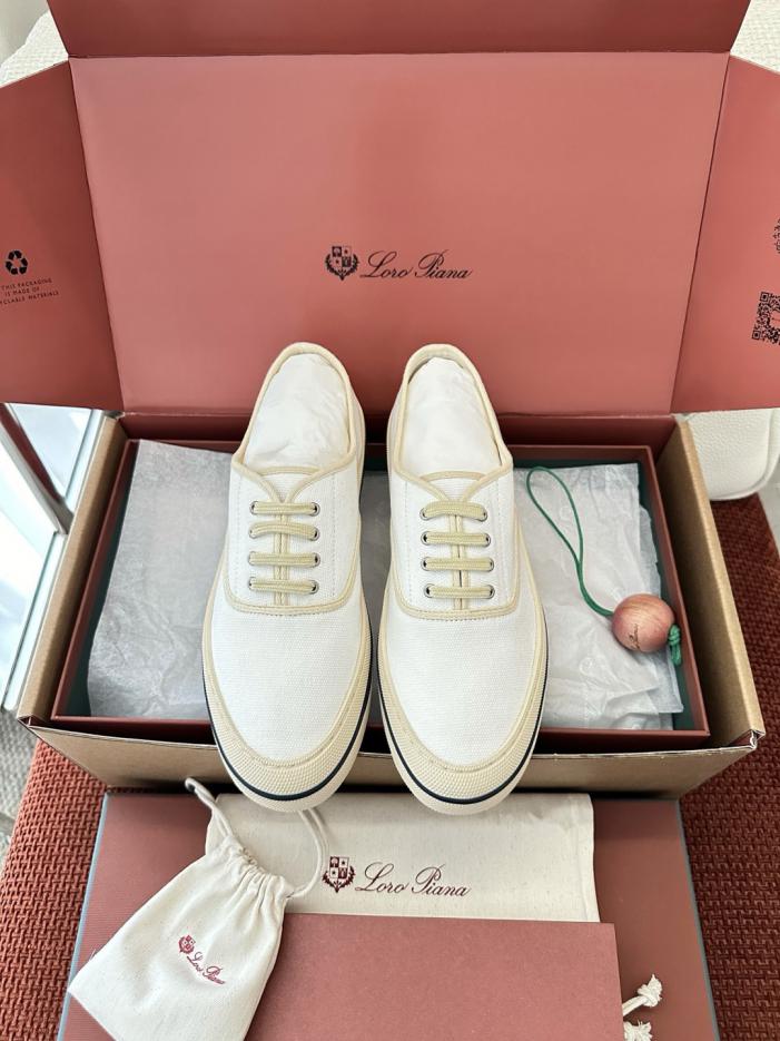 repliche,replica,perfette,siti di,affidabili,migliori siti,dove comprare,1:1,scarpe da ginnastica Le nuove sneakers Nantucket Walk di Loro Piana, colore naturale (93XEZU)