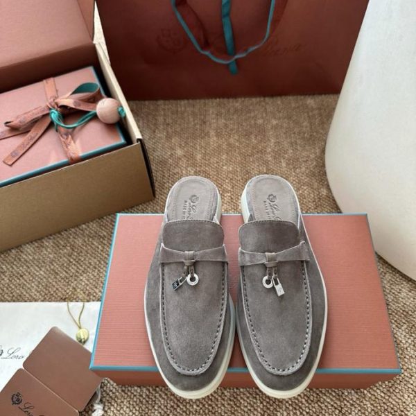 Loro Piana Classic Summer Charms Walk Mocassini Slip-on Muffins, Marrone Scuro (BUL1ZB)