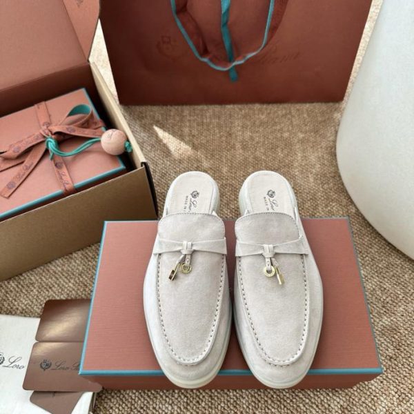 Loro Piana Classic Summer Charms Walk Mocassini Slip-on Muffins, Nude (IEBB47)