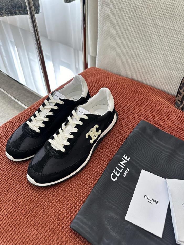 repliche,replica,perfette,siti di,affidabili,migliori siti,dove comprare,1:1,scarpe da ginnastica Le nuove sneakers basse RACER TRIOMPHE di Celine, nere (R5WIF2)