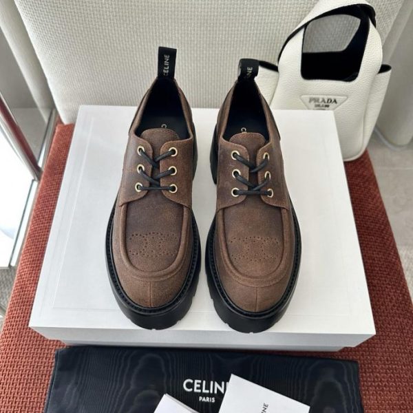 Nuove scarpe derby TRIOMPHE in stile retrò-moderno di Celine, marrone scuro (II89SF)