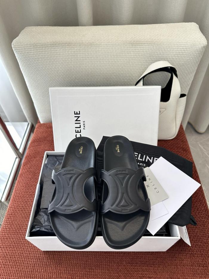 repliche,replica,perfette,siti di,affidabili,migliori siti,dove comprare,1:1,scarpe da ginnastica Nuove pantofole in pelle TRIOMPHE di Celine, nere (T3QGZT)